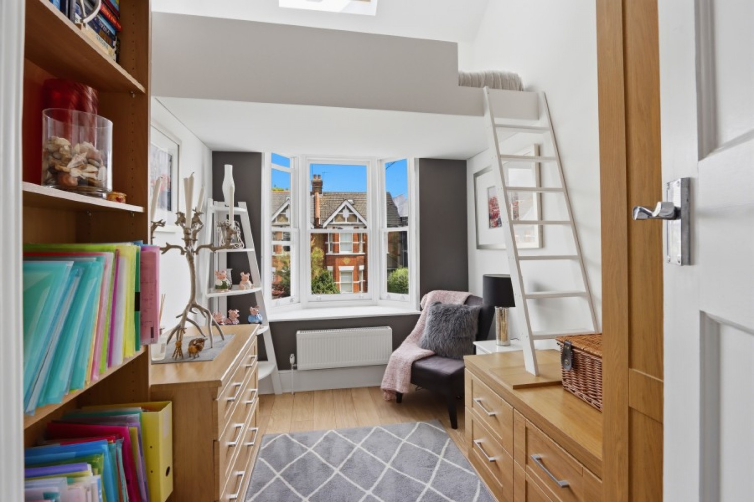 ASHURST ROAD, NORTH FINCHLEY, N12