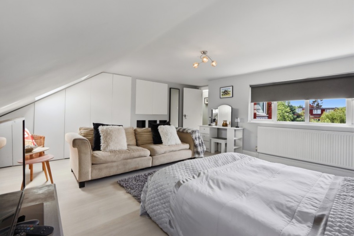 ASHURST ROAD, NORTH FINCHLEY, N12