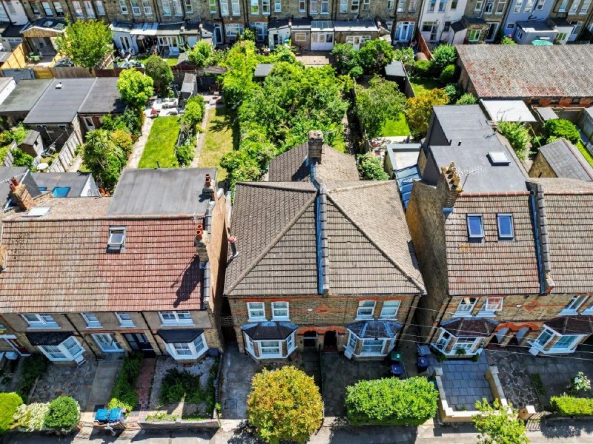 COLERIDGE ROAD, NORTH FINCHLEY, N12
