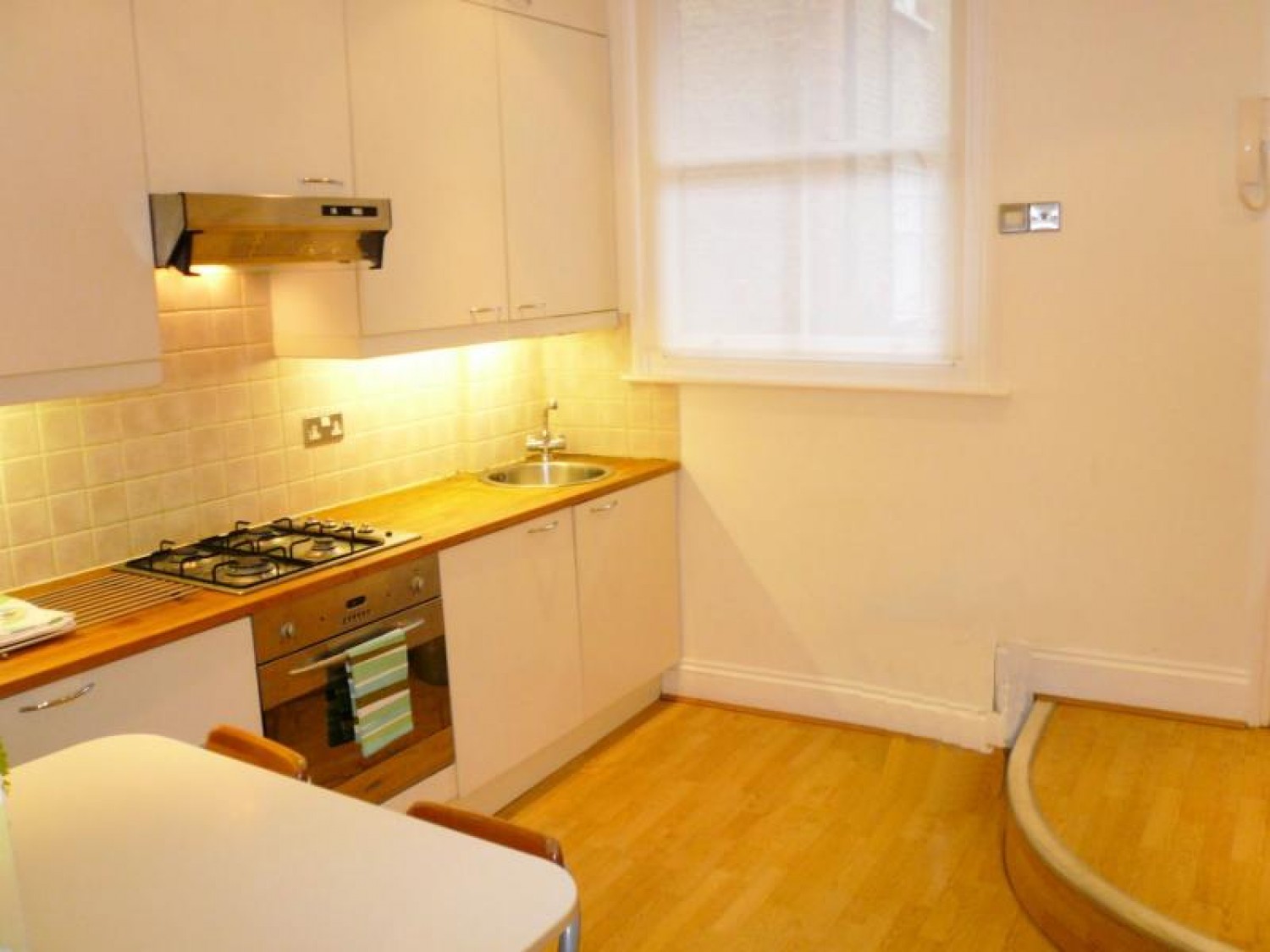 ST LEONARDS MEWS, HOXTON STEET, N1