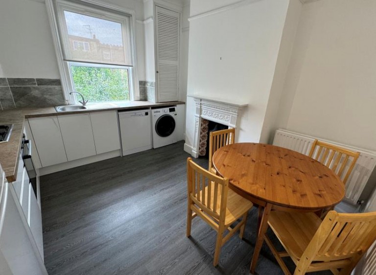 CLAVERLEY GROVE, FINCHLEY, N3