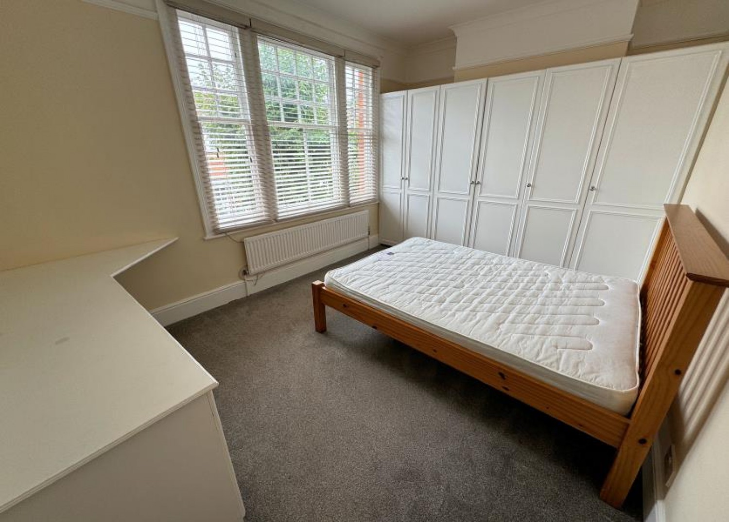 CLAVERLEY GROVE, FINCHLEY, N3