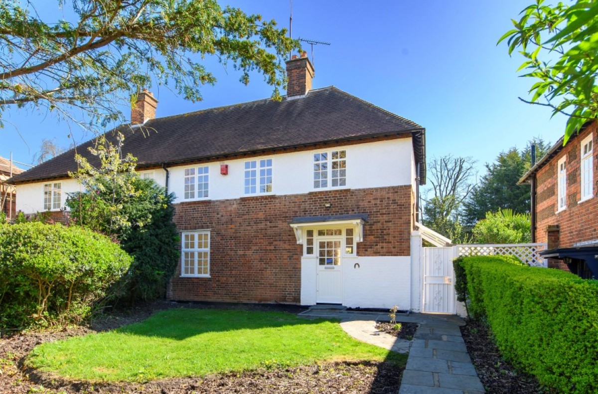 Eastholm, Hampstead Garden Suburb, NW11