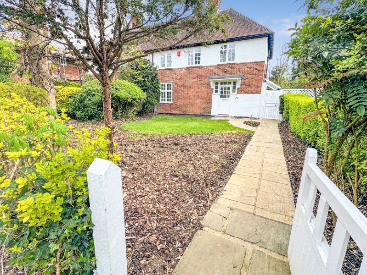 Eastholm, Hampstead Garden Suburb, NW11