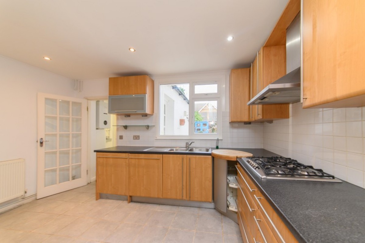 FREDERICKS PLACE, NORTH FINCHLEY, N12