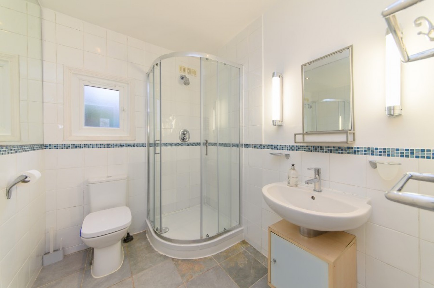 FREDERICKS PLACE, NORTH FINCHLEY, N12