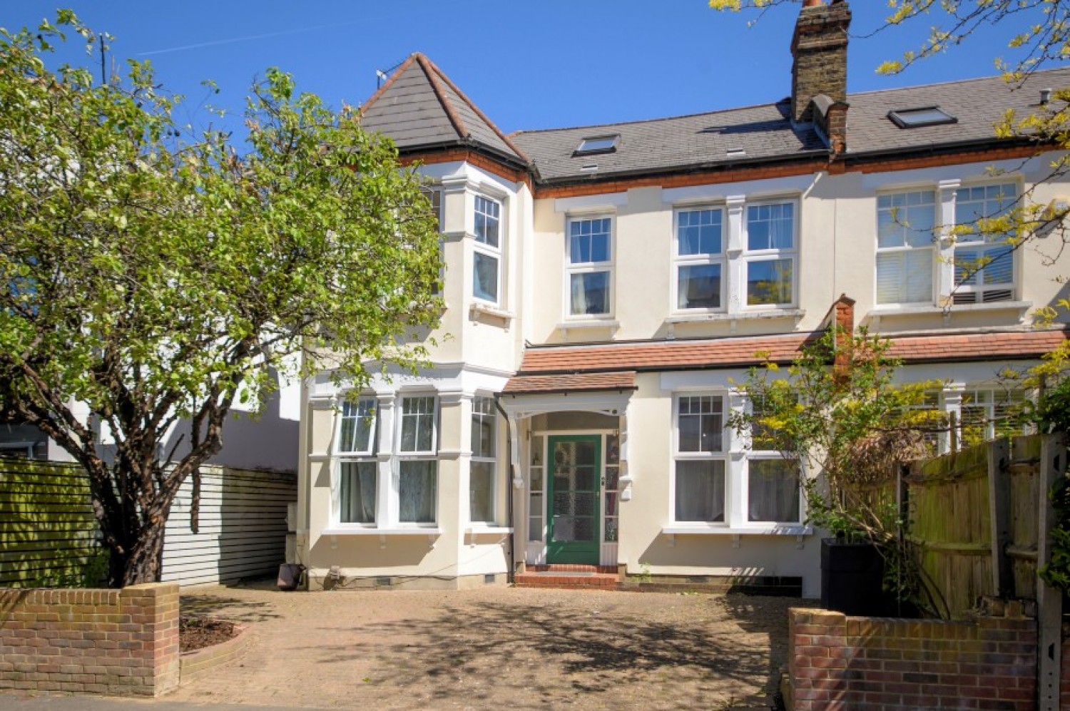 REDBOURNE AVENUE, FINCHLEY, N3