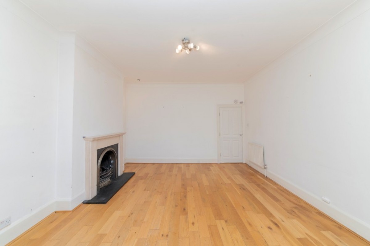 REDBOURNE AVENUE, FINCHLEY, N3