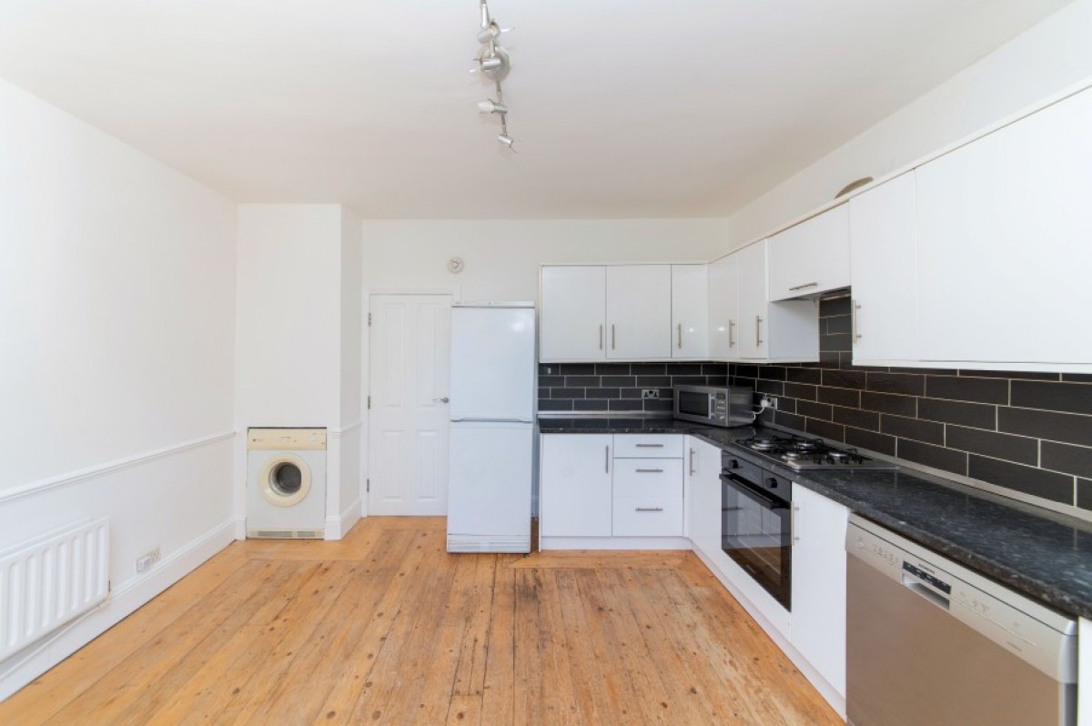 REDBOURNE AVENUE, FINCHLEY, N3