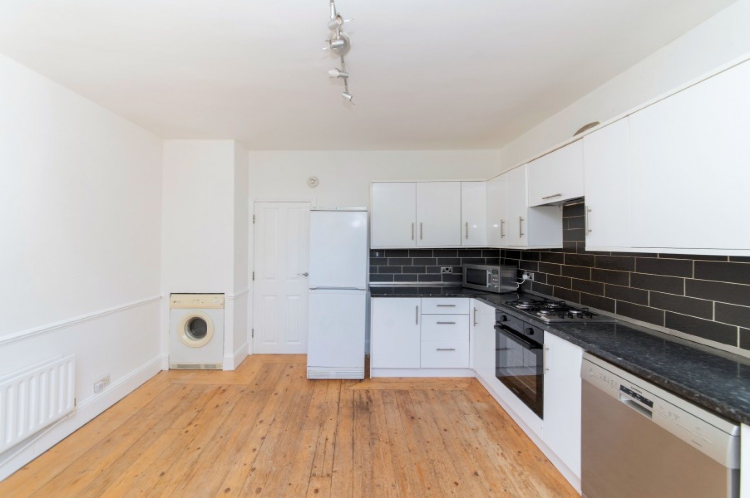 REDBOURNE AVENUE, FINCHLEY, N3