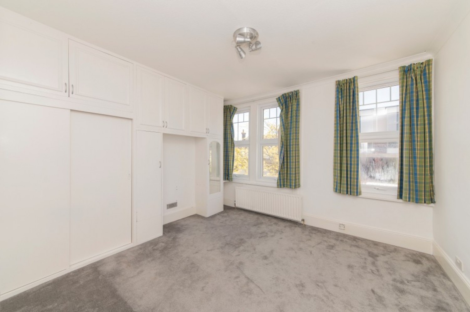REDBOURNE AVENUE, FINCHLEY, N3
