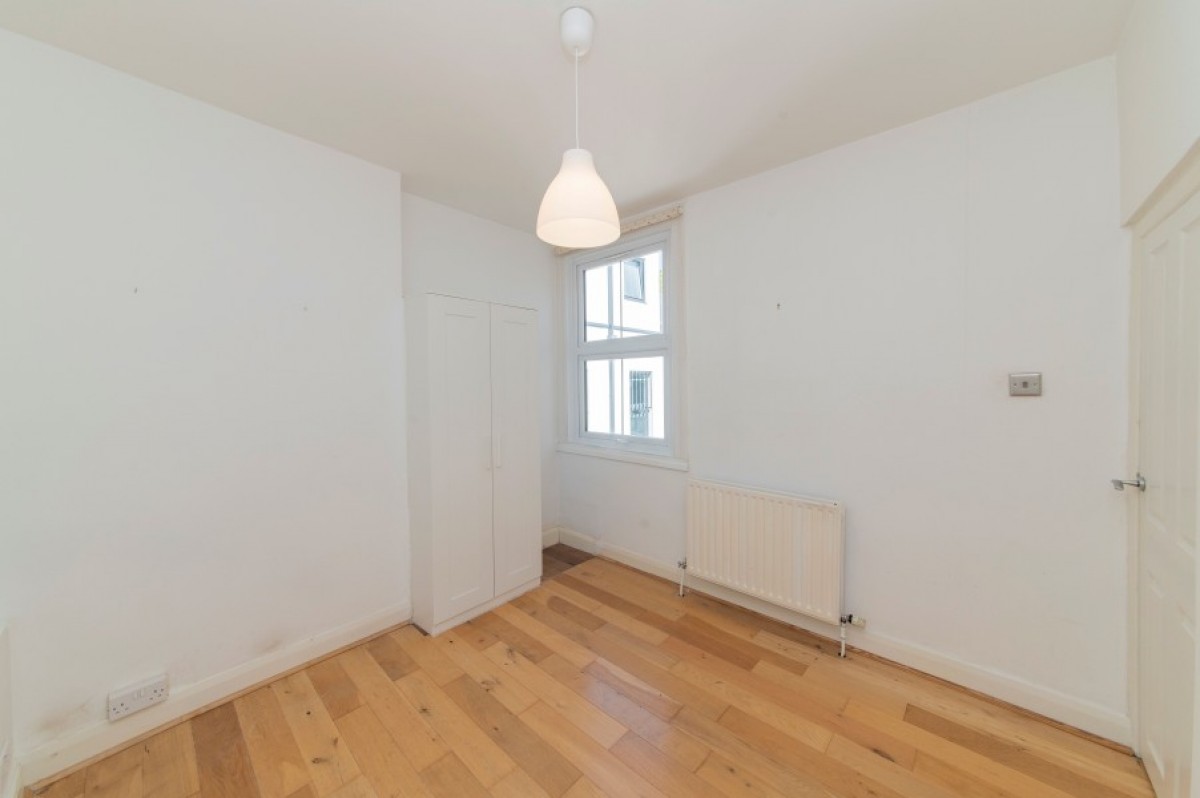 REDBOURNE AVENUE, FINCHLEY, N3
