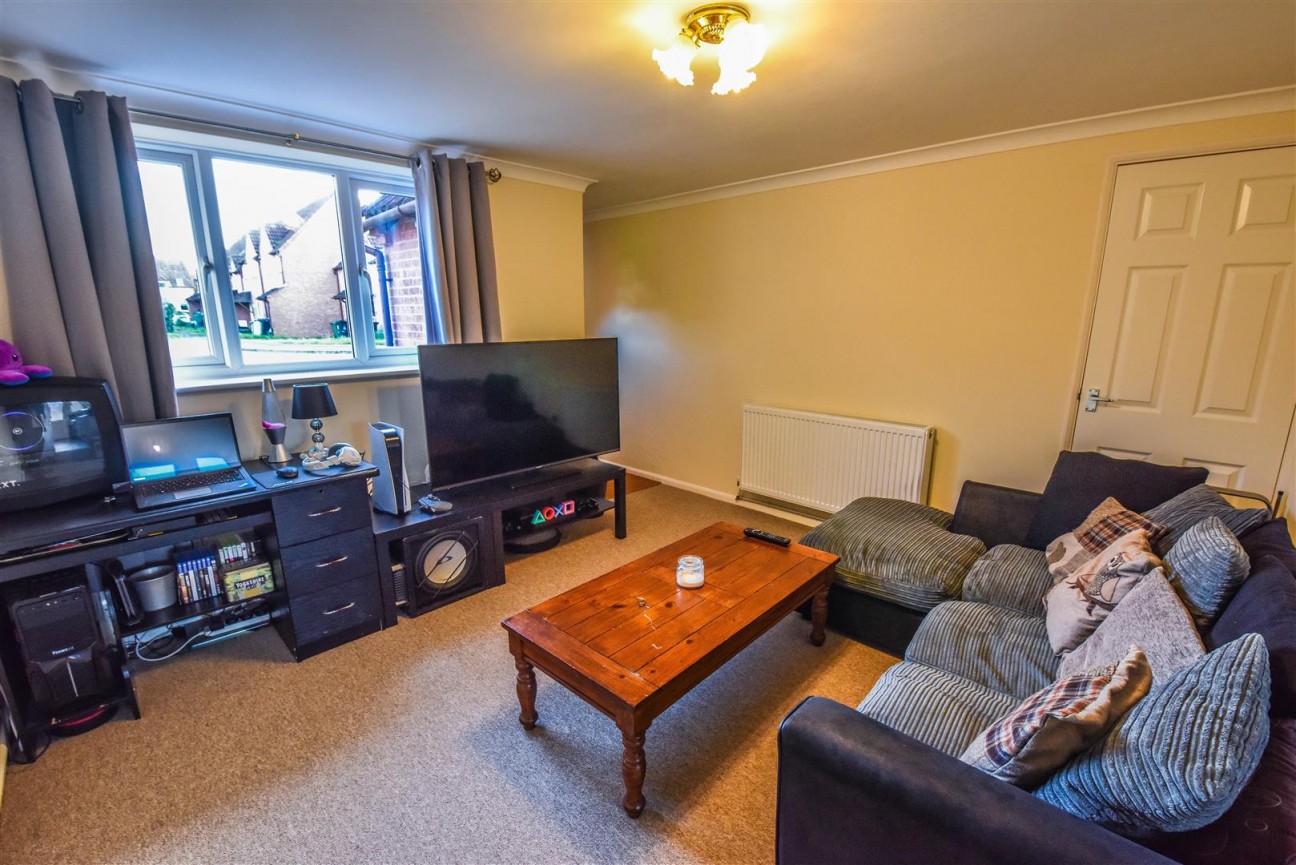 77 Lanham GardensQuedgeleyGlos