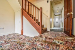 Tythe Court, Cam