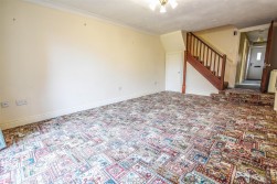 Tythe Court, Cam