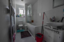 Victoria Close, Dursley