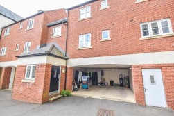 Victoria Close, Dursley
