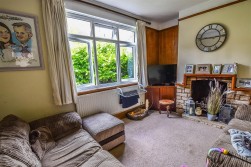 49 Garden Suburb, Dursley