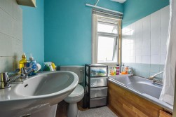 49 Garden Suburb, Dursley