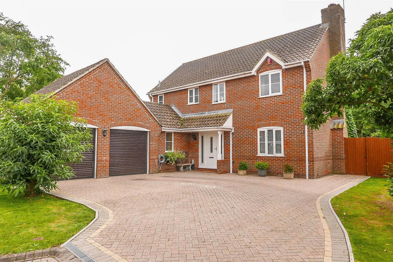 Longaston Close, Slimbridge