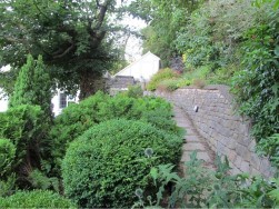 The Broadway, Dursley