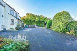 Woodend Lane, Cam, Cam