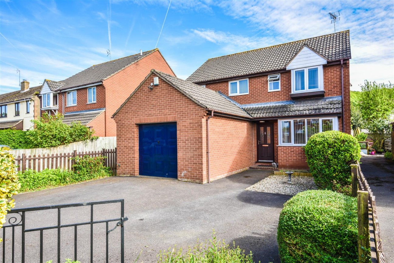 Woodfield Road, Dursley