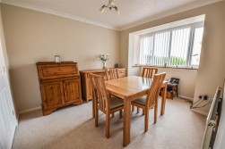 Woodfield Road, Dursley