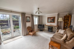 Woodfield Road, Dursley