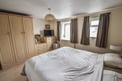 Woodfield Road, Dursley