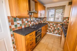 30 Reine Barnes Close, Dursley