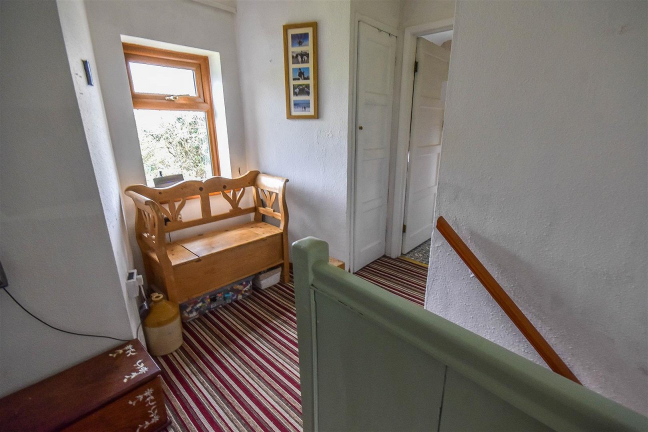 Draycott Crescent, Cam, Dursley