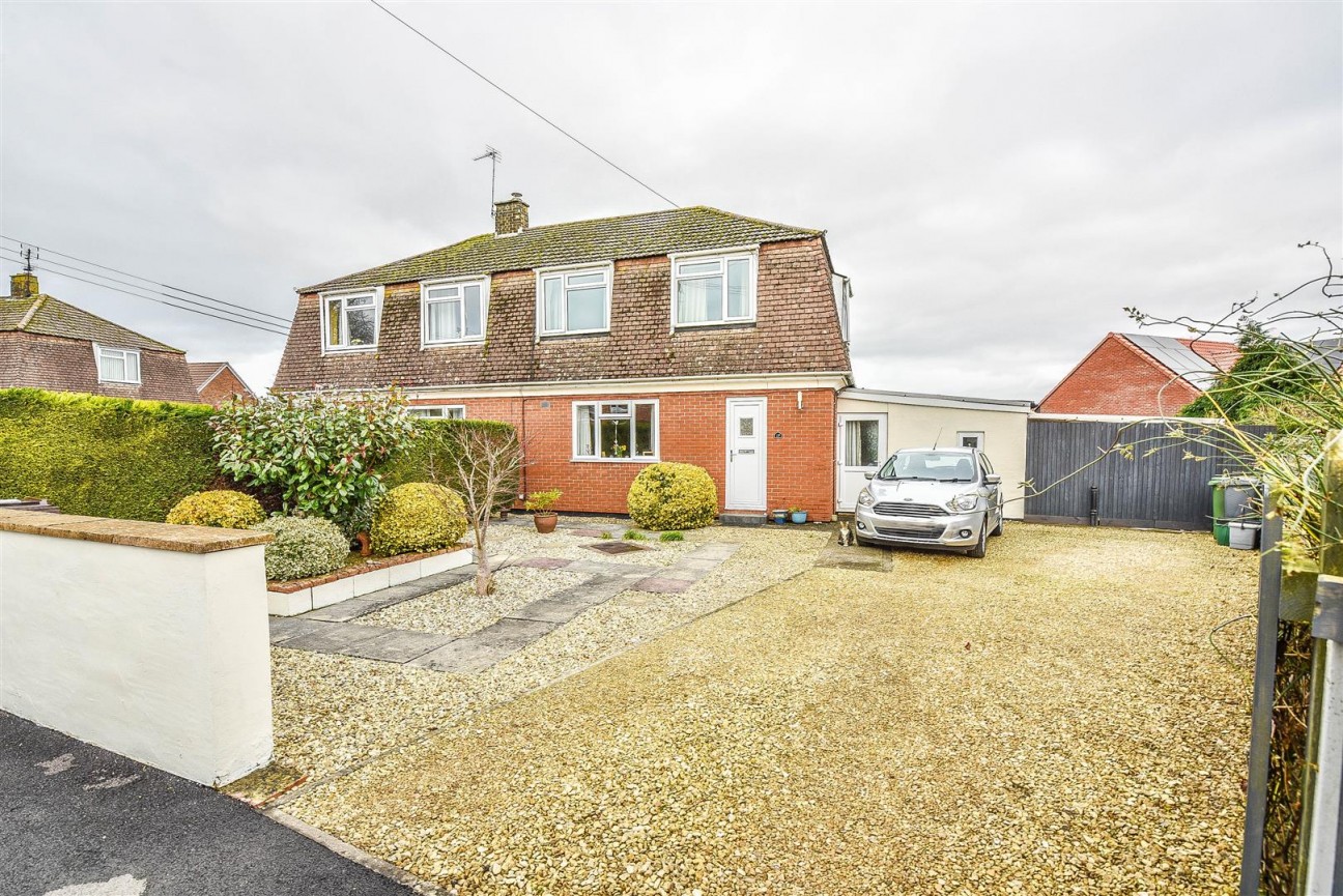 Tilsdown Close, Cam