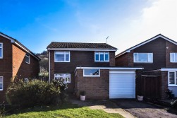 Broadmere Close, Dursley