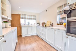 Broadmere Close, Dursley