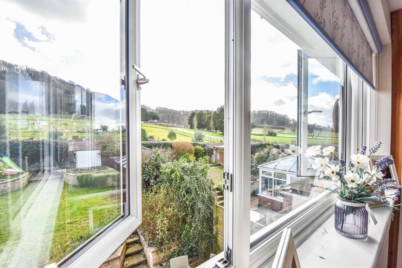 Broadmere Close, Dursley