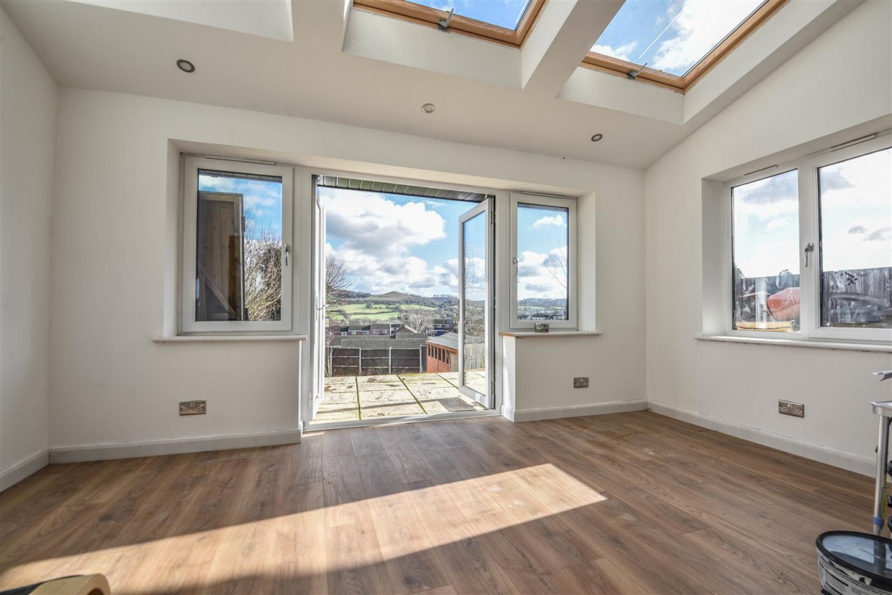 Valley View, Cam