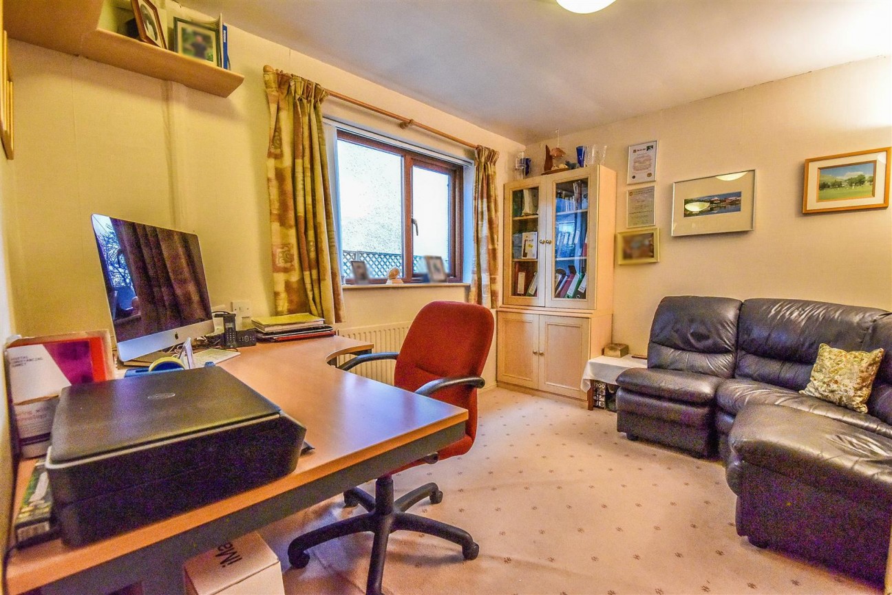 Kingshill Road, Dursley