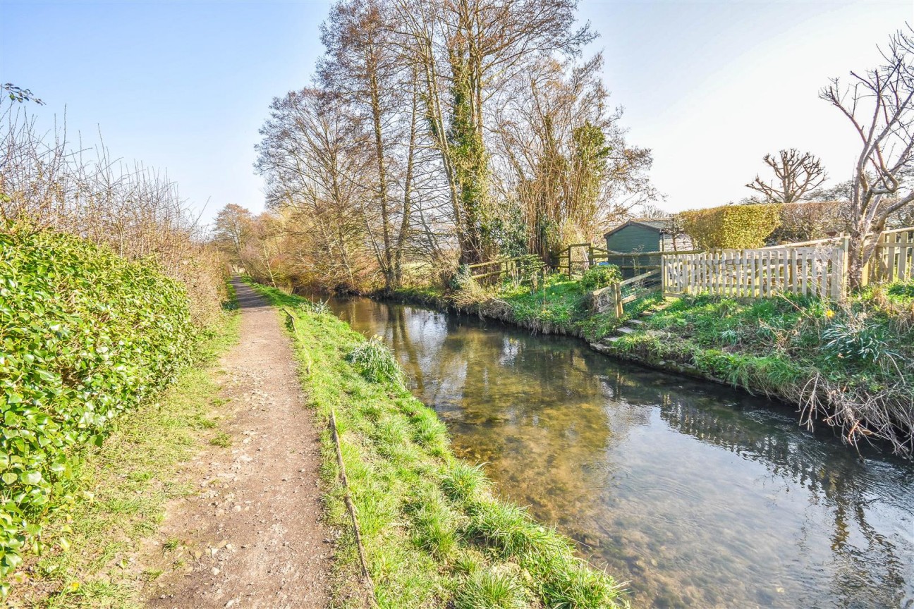 Walk Mill Lane, Kingswood, Wotton-under-Edge