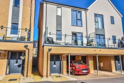 Lister Road, Dursley