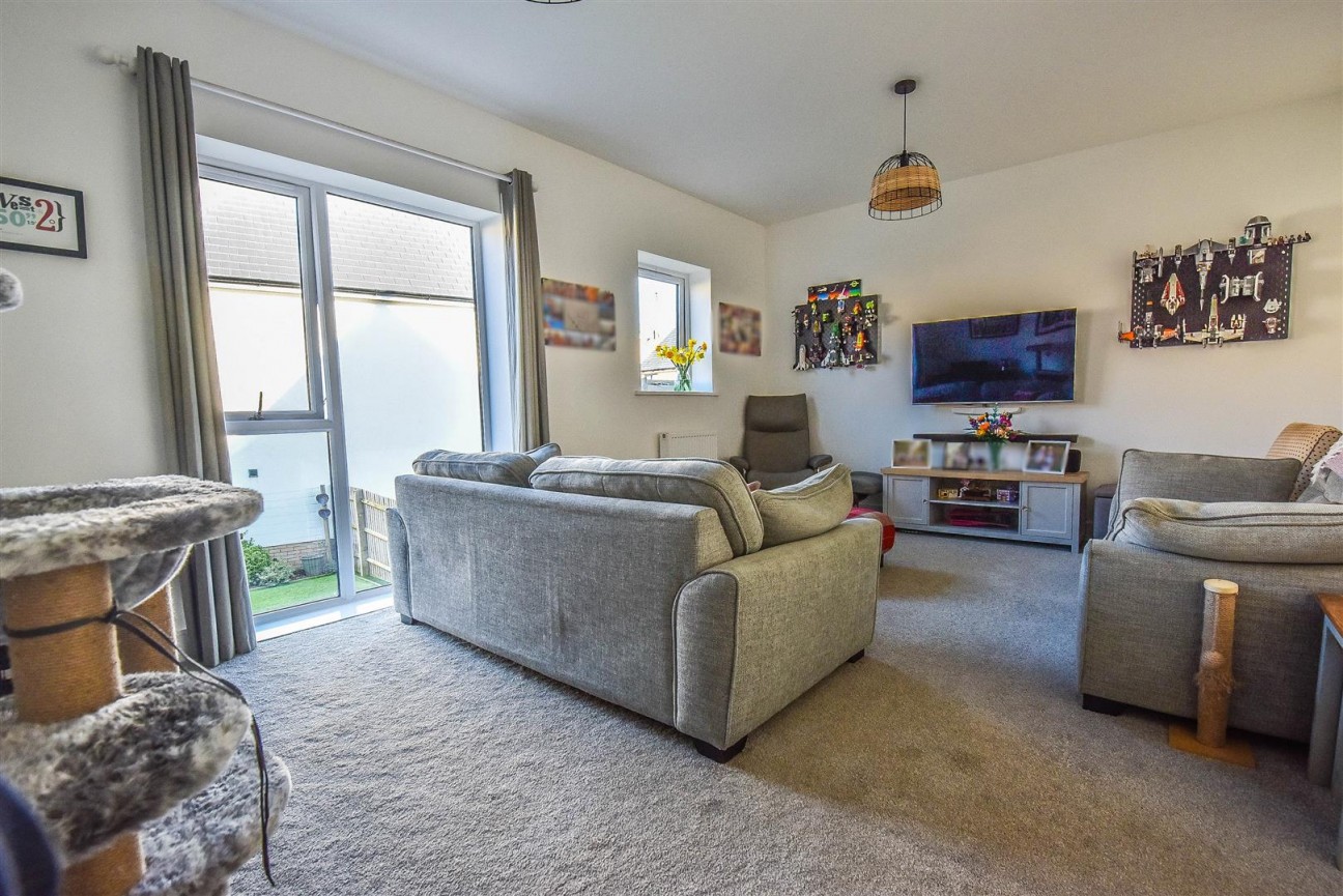 Lister Road, Dursley