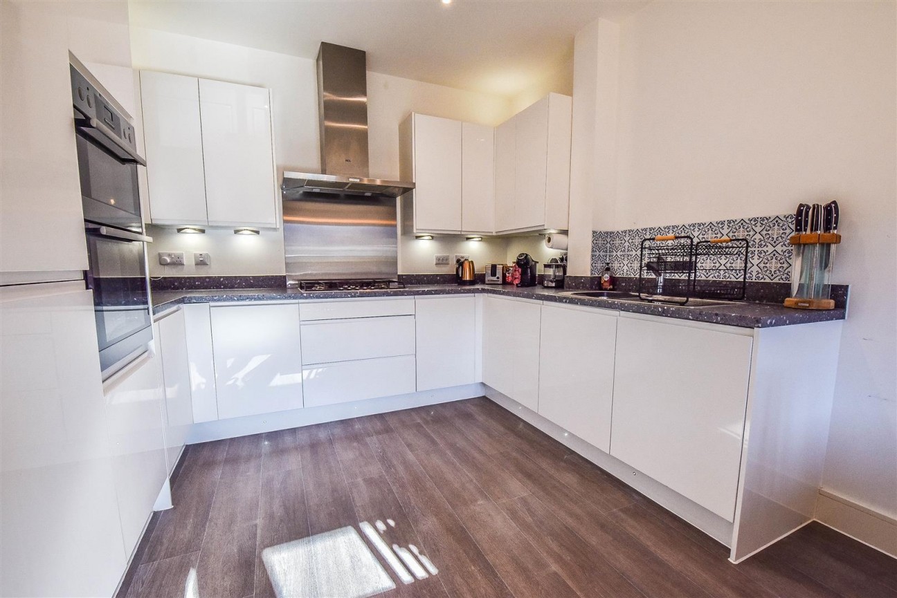 Lister Road, Dursley