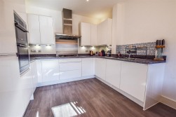 Lister Road, Dursley