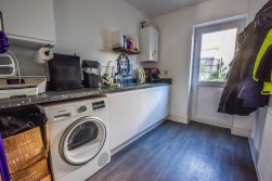 Lister Road, Dursley