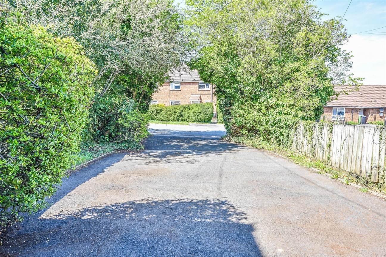 Woodfield Road, Dursley