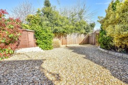 St. Bartholomews Close, Cam