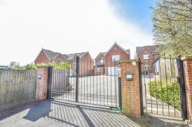 Riverside, Cam, Dursley