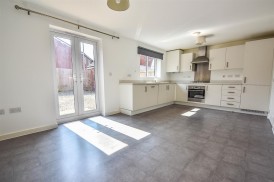 Brunel Road, Cam
