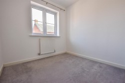 Brunel Road, Cam