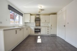 Brunel Road, Cam